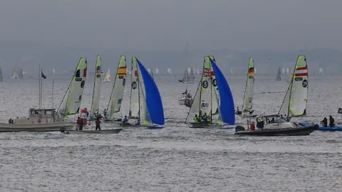 两届亚冬会，三代哈尔滨人同赏精彩瞬间——新华每日电讯